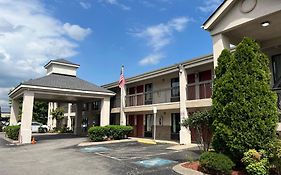 Econo Lodge Inn & Suites Murfreesboro Shopping District